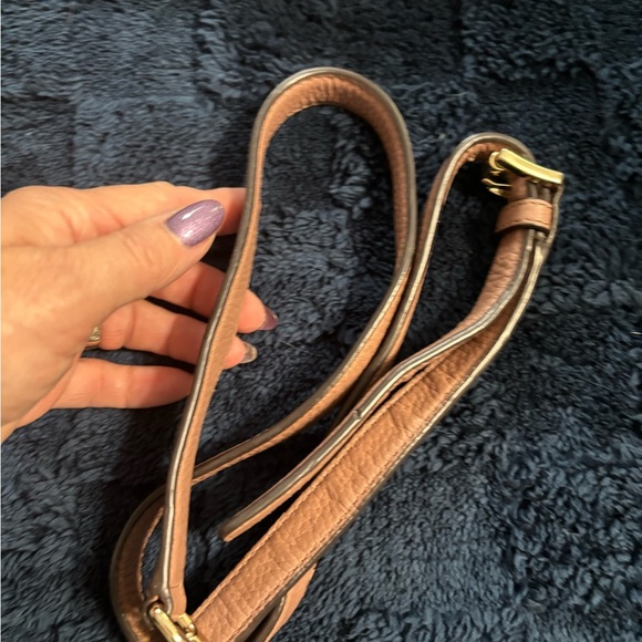 Michael Kors Crossbody Shoulder Bag – Rose Pebbled Leather w/ Gold Hardware - Picture 8 of 11